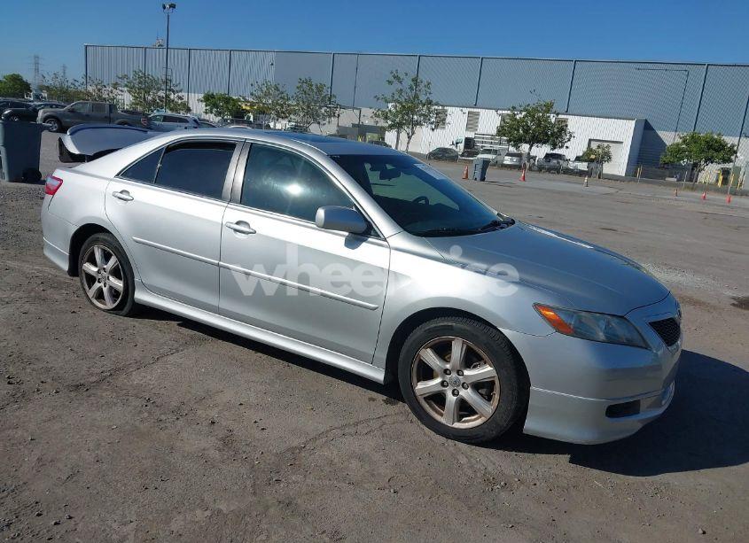 2007 Toyota Camry SE V6 (VIN 4T1BK46K17U506017) main photo