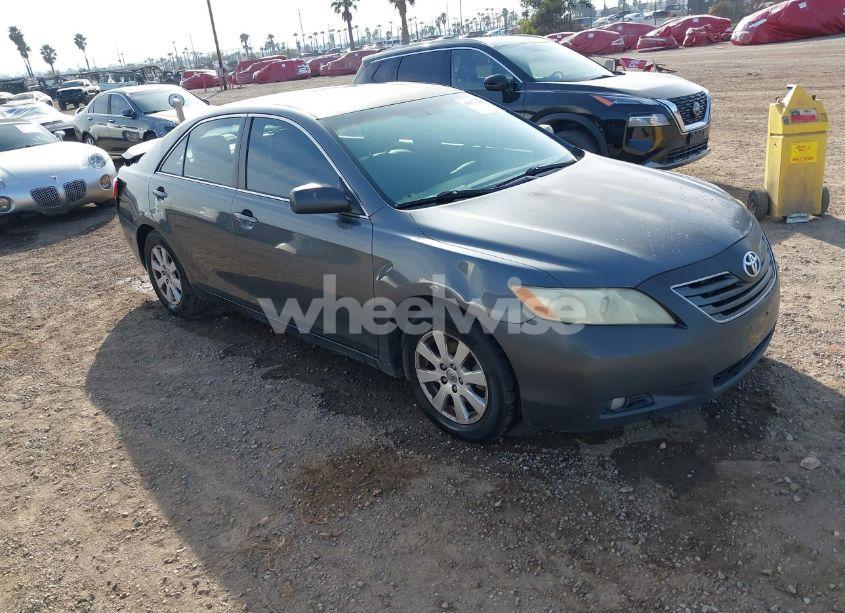 2007 Toyota Camry XLE V6 (VIN 4T1BK46K17U510570) main photo