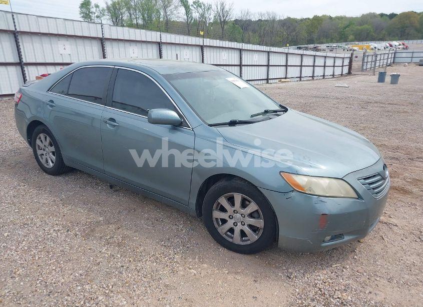 2007 Toyota Camry XLE V6 (VIN 4T1BK46K17U528082) main photo