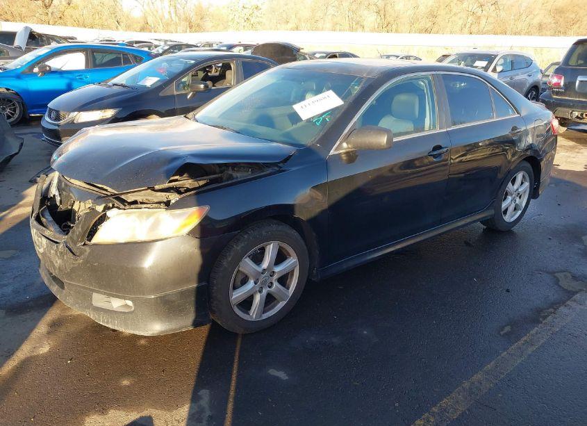 Photo 2 of 2008 Toyota Camry SE V6 (VIN 4T1BK46K28U059960)