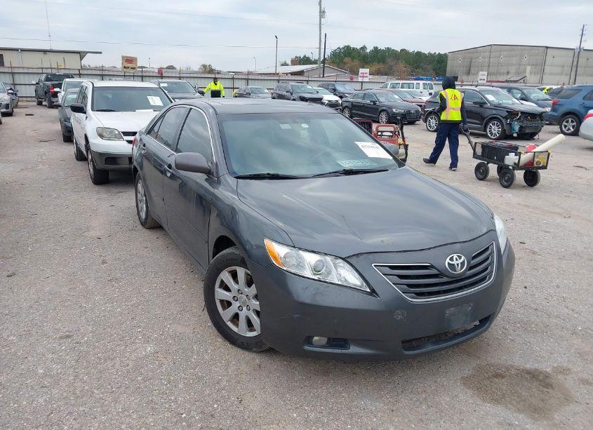 2008 Toyota Camry XLE V6 (VIN 4T1BK46K28U571749) main photo