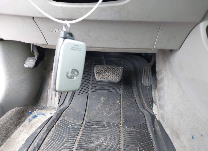 Photo 11 of 2008 Toyota Camry XLE V6 (VIN 4T1BK46K28U571749)