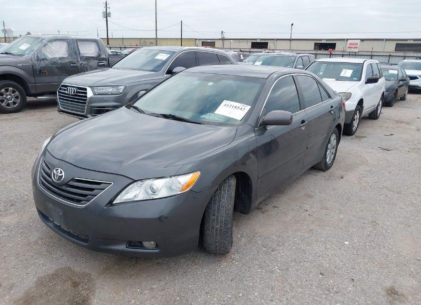 Photo 2 of 2008 Toyota Camry XLE V6 (VIN 4T1BK46K28U571749)