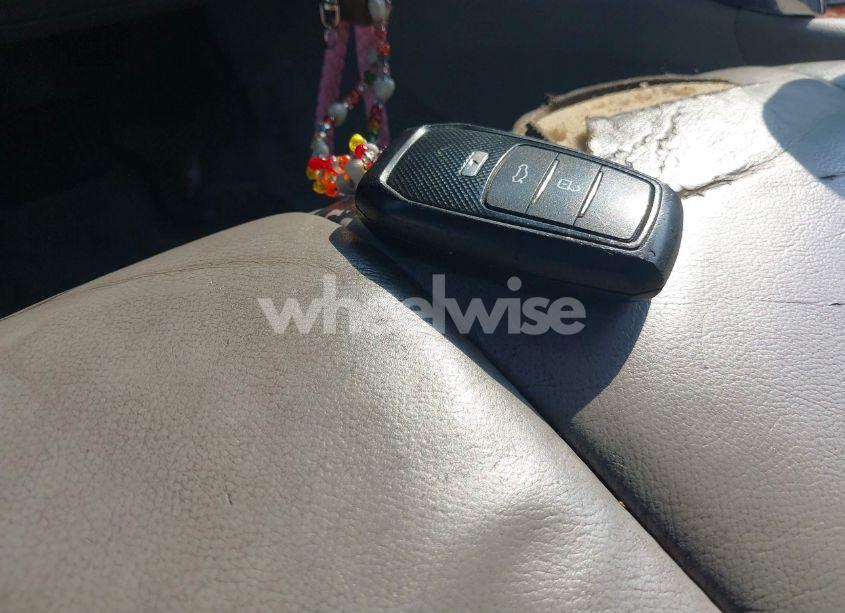 Photo 11 of 2009 Toyota Camry XLE V6 (VIN 4T1BK46K29U582106)