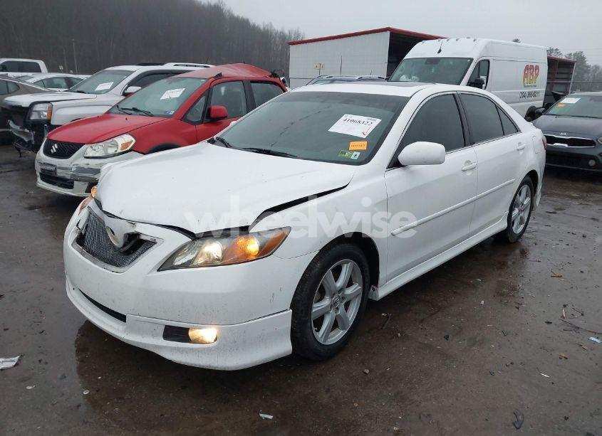 Photo 2 of 2009 Toyota Camry SE V6 (VIN 4T1BK46K29U596362)