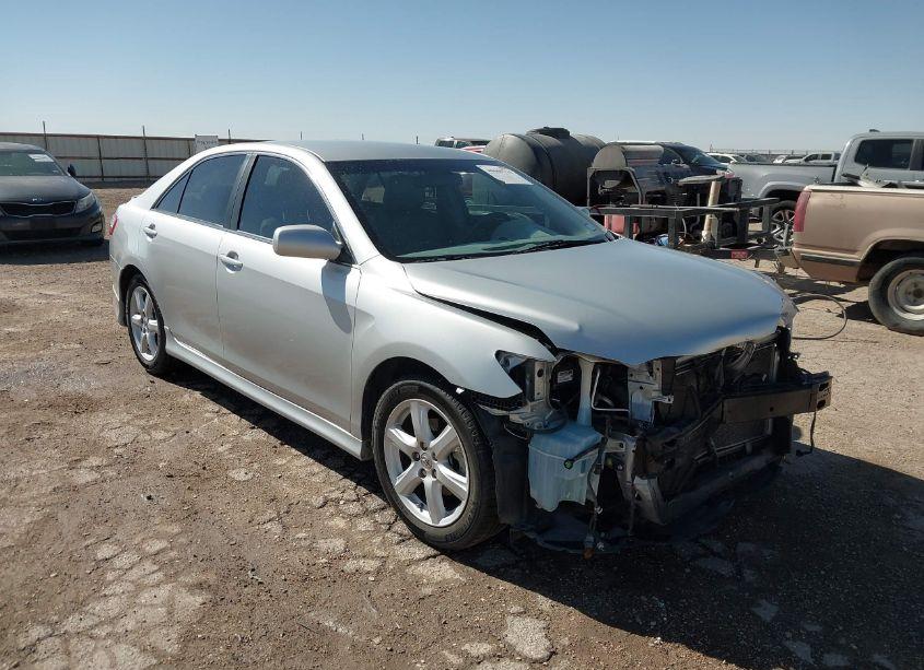 2007 Toyota Camry SE V6 (VIN 4T1BK46K37U030921) main photo