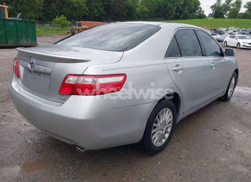 Photo 4 of 2007 Toyota Camry LE V6/SE V6/XLE V6 (VIN 4T1BK46K37U033236)