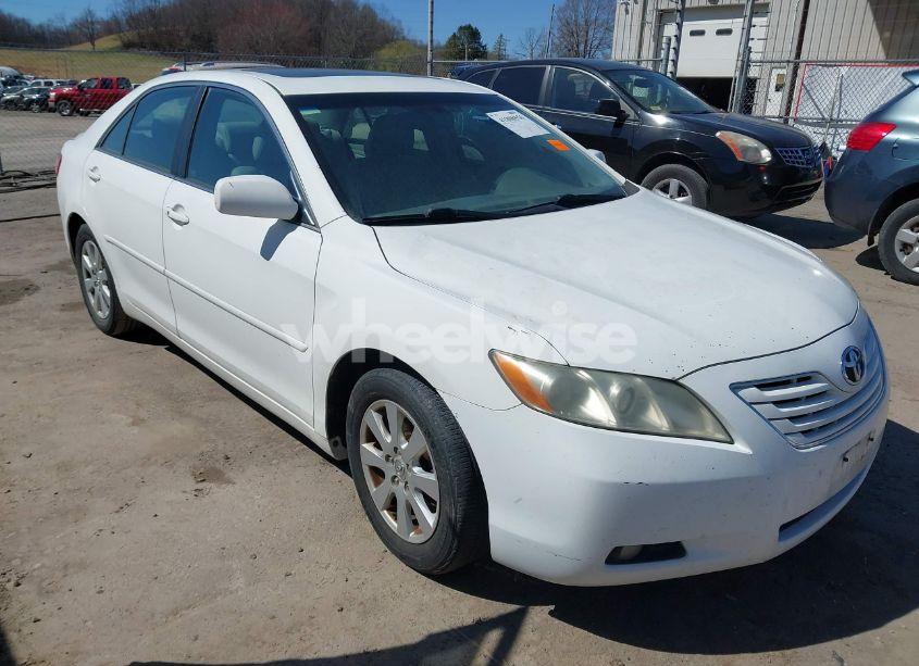 2007 Toyota Camry XLE V6 (VIN 4T1BK46K37U549368) main photo