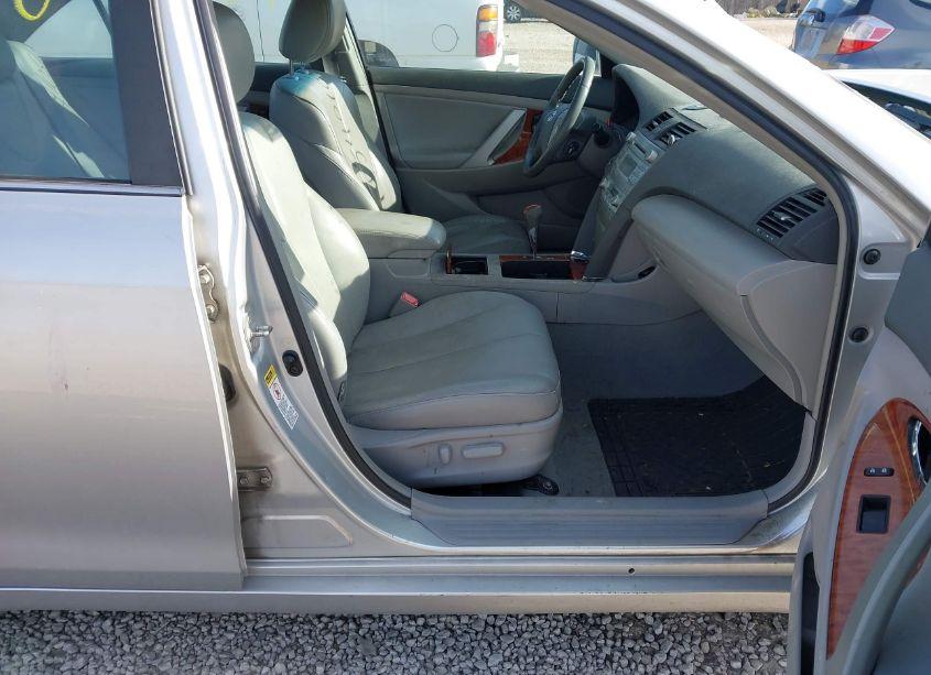 Photo 5 of 2008 Toyota Camry XLE V6 (VIN 4T1BK46K38U570965)