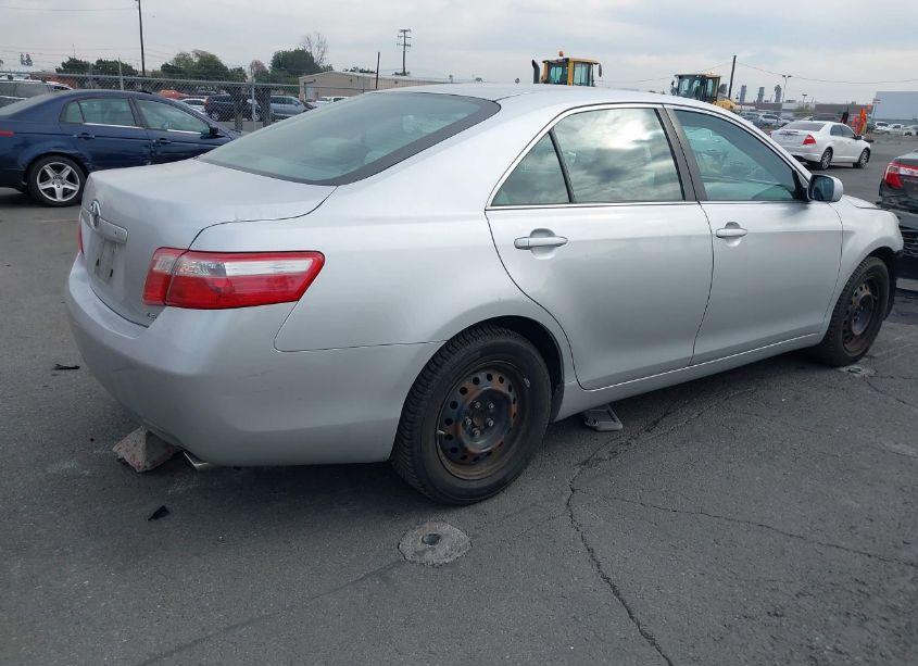 Photo 4 of 2009 Toyota Camry LE V6 (VIN 4T1BK46K39U582325)