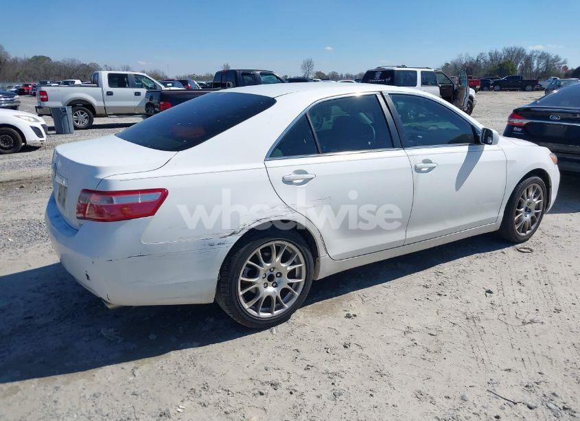 Photo 4 of 2009 Toyota Camry LE V6 (VIN 4T1BK46K39U587525)