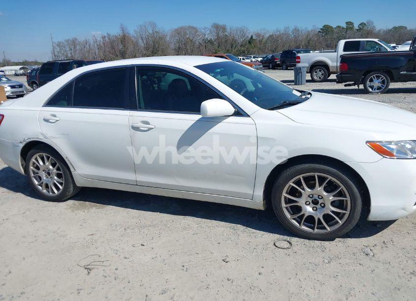 Photo 6 of 2009 Toyota Camry LE V6 (VIN 4T1BK46K39U587525)