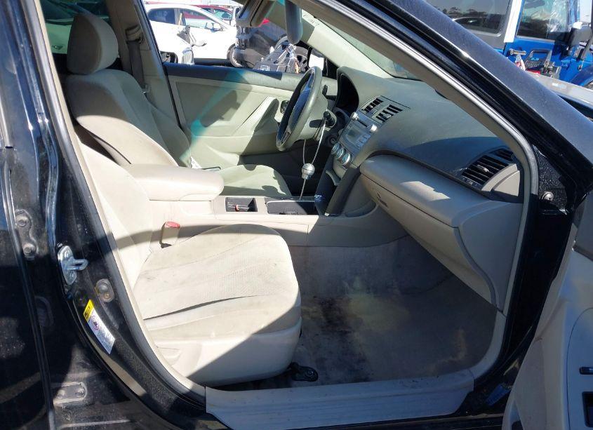 Photo 5 of 2007 Toyota Camry LE V6 (VIN 4T1BK46K47U009575)