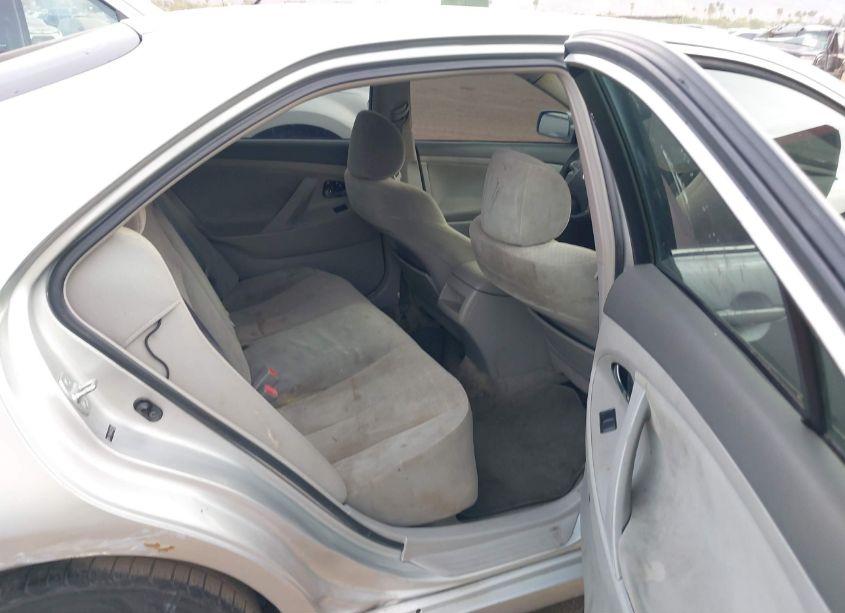 Photo 8 of 2007 Toyota Camry LE V6 (VIN 4T1BK46K47U020818)