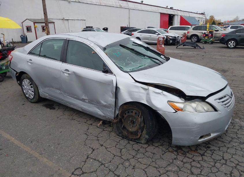 2007 Toyota Camry LE V6 (VIN 4T1BK46K47U042138) main photo
