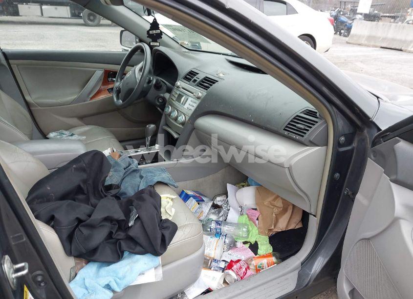 Photo 5 of 2009 Toyota Camry LE V6 (VIN 4T1BK46K49U091942)