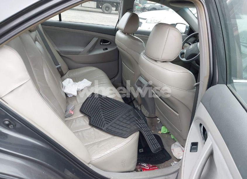 Photo 8 of 2009 Toyota Camry LE V6 (VIN 4T1BK46K49U091942)