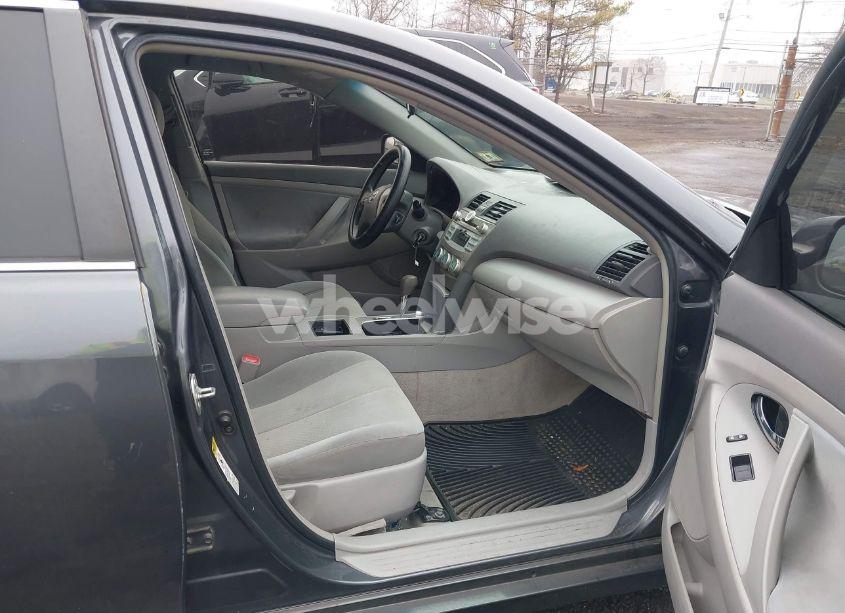 Photo 5 of 2009 Toyota Camry LE V6 (VIN 4T1BK46K49U093612)