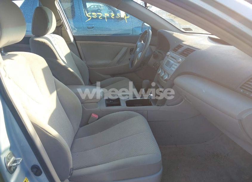 Photo 5 of 2009 Toyota Camry LE V6 (VIN 4T1BK46K49U580969)