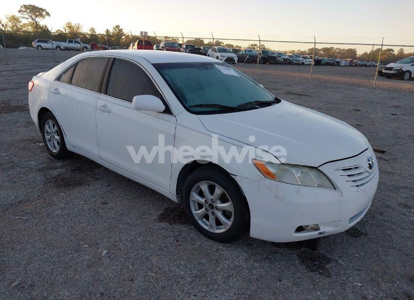 2009 Toyota Camry LE V6 (VIN 4T1BK46K49U587100) main photo