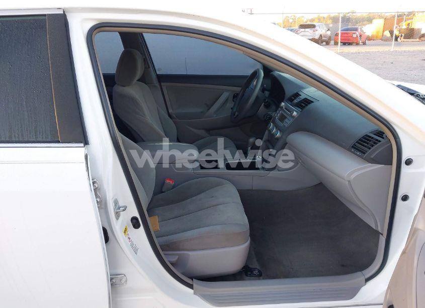 Photo 5 of 2009 Toyota Camry LE V6 (VIN 4T1BK46K49U587100)