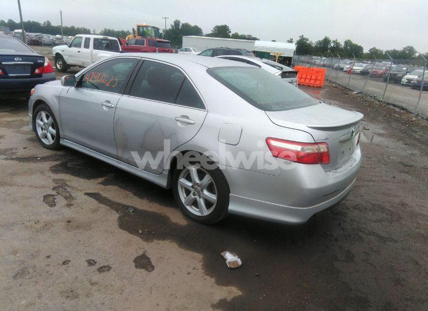 Photo 3 of 2007 Toyota Camry SE V6 (VIN 4T1BK46K57U004496)