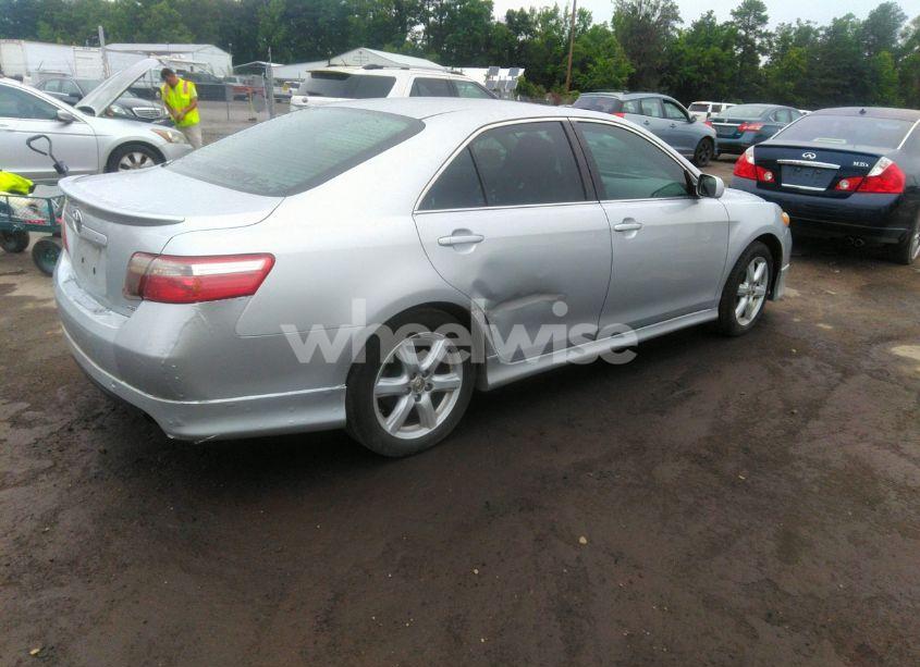 Photo 4 of 2007 Toyota Camry SE V6 (VIN 4T1BK46K57U004496)