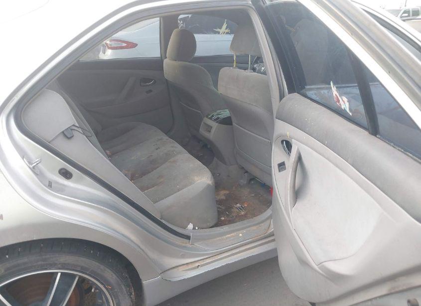 Photo 8 of 2007 Toyota Camry LE V6 (VIN 4T1BK46K57U044920)
