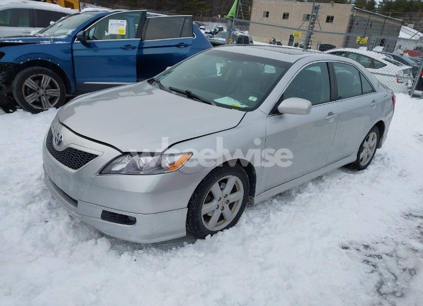 Photo 2 of 2008 Toyota Camry SE V6 (VIN 4T1BK46K58U561071)