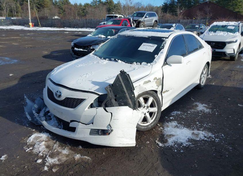 Photo 2 of 2009 Toyota Camry SE V6 (VIN 4T1BK46K59U576977)