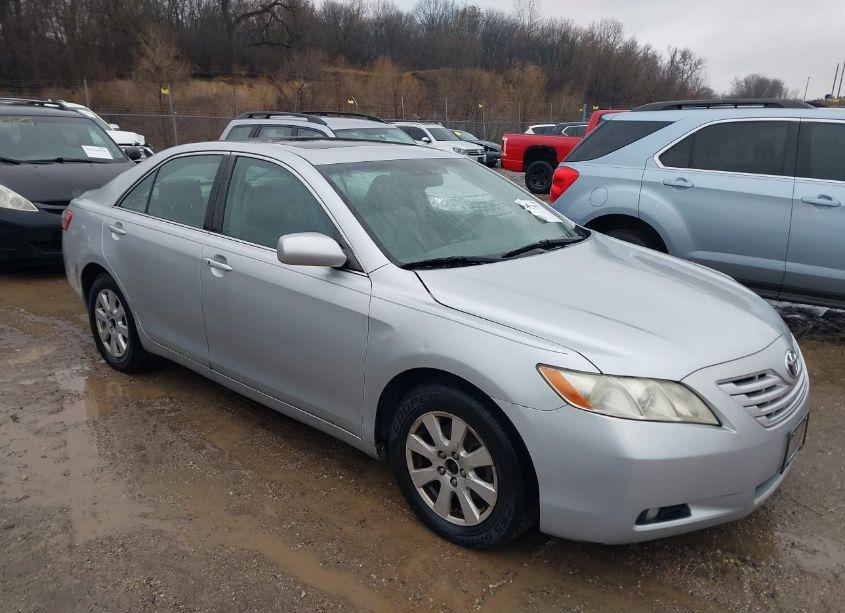 2007 Toyota Camry XLE V6 (VIN 4T1BK46K67U015796) main photo