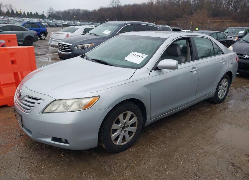 Photo 2 of 2007 Toyota Camry XLE V6 (VIN 4T1BK46K67U015796)