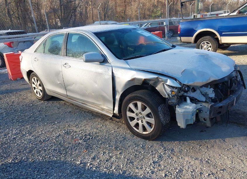 2007 Toyota Camry XLE V6 (VIN 4T1BK46K67U022070) main photo