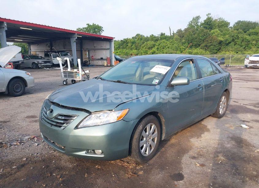 Photo 2 of 2007 Toyota Camry LE V6/SE V6/XLE V6 (VIN 4T1BK46K67U507423)