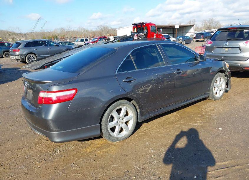 Photo 4 of 2009 Toyota Camry SE V6 (VIN 4T1BK46K69U091716)