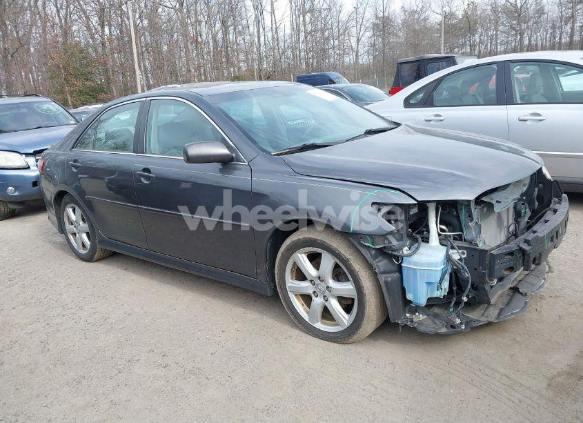 2007 Toyota Camry SE V6 (VIN 4T1BK46K77U530015) main photo