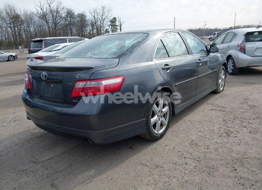 Photo 4 of 2007 Toyota Camry SE V6 (VIN 4T1BK46K77U530015)