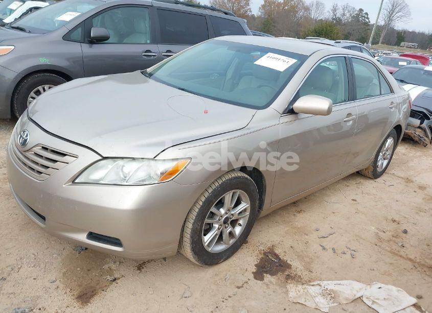 Photo 2 of 2007 Toyota Camry LE V6 (VIN 4T1BK46K87U558745)