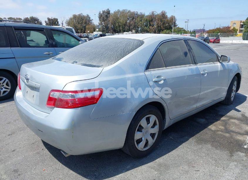 Photo 4 of 2007 Toyota Camry LE V6 (VIN 4T1BK46K97U029563)