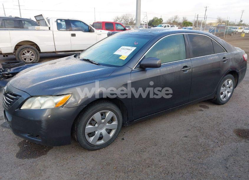 Photo 2 of 2007 Toyota Camry LE V6 (VIN 4T1BK46K97U538374)