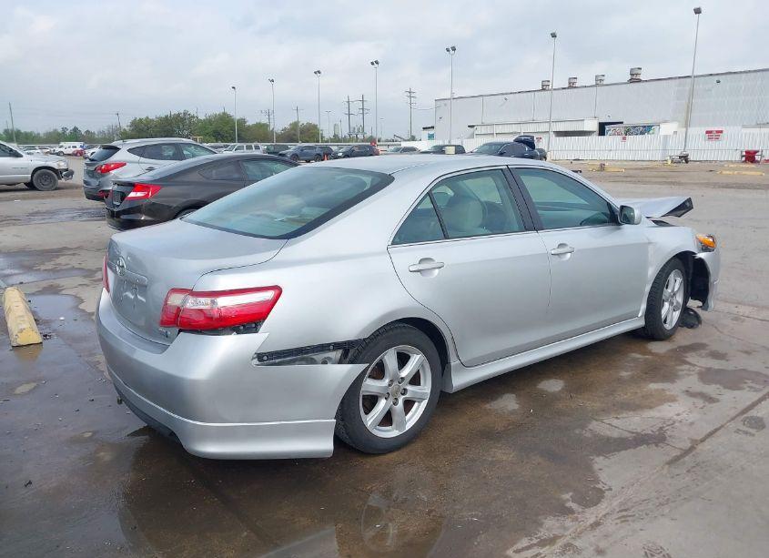 Photo 4 of 2008 Toyota Camry SE V6 (VIN 4T1BK46K98U570145)