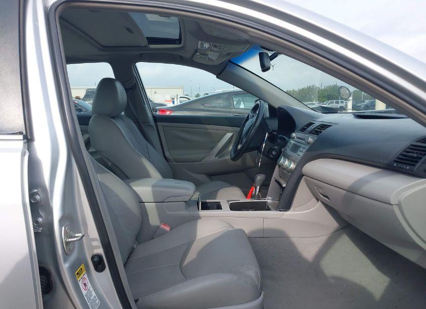 Photo 5 of 2008 Toyota Camry SE V6 (VIN 4T1BK46K98U570145)