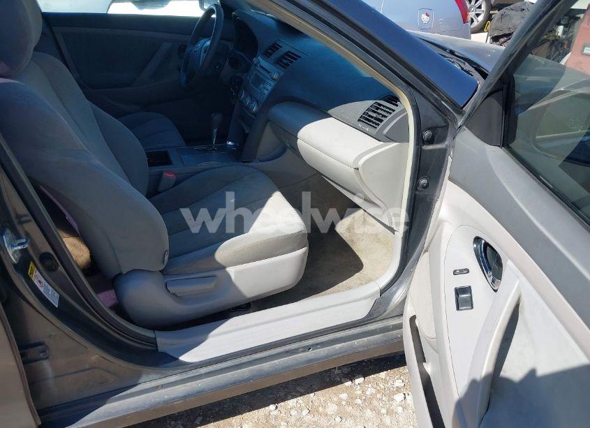Photo 5 of 2009 Toyota Camry LE V6 (VIN 4T1BK46K99U079706)