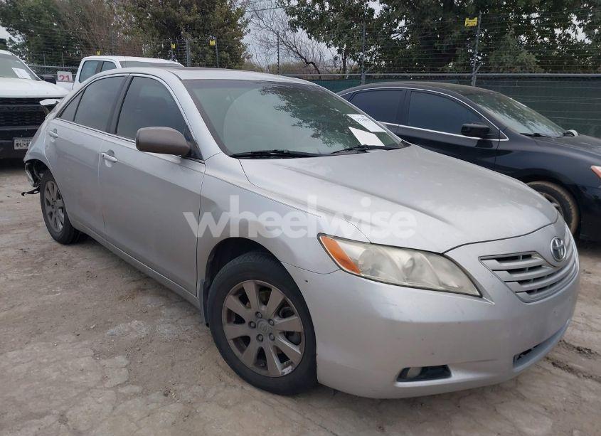 2007 Toyota Camry XLE V6 (VIN 4T1BK46KX7U008222) main photo