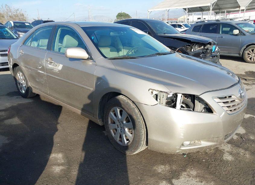 2007 Toyota Camry XLE V6 (VIN 4T1BK46KX7U008625) main photo