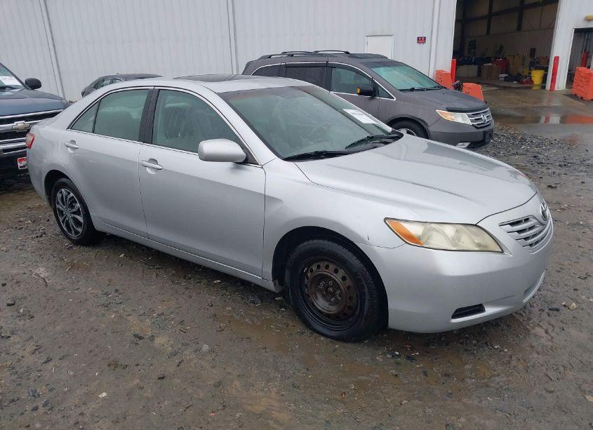 2007 Toyota Camry LE V6 (VIN 4T1BK46KX7U038272) main photo