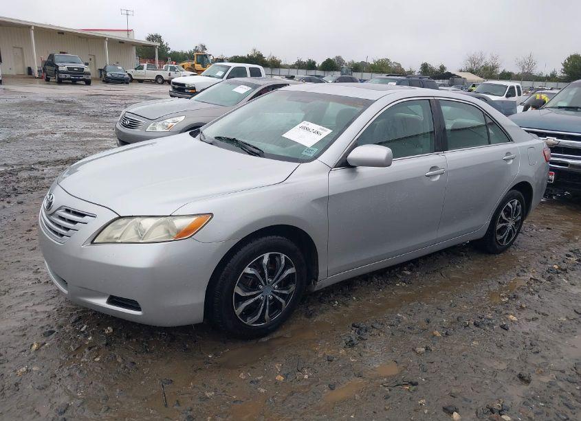 Photo 2 of 2007 Toyota Camry LE V6 (VIN 4T1BK46KX7U038272)