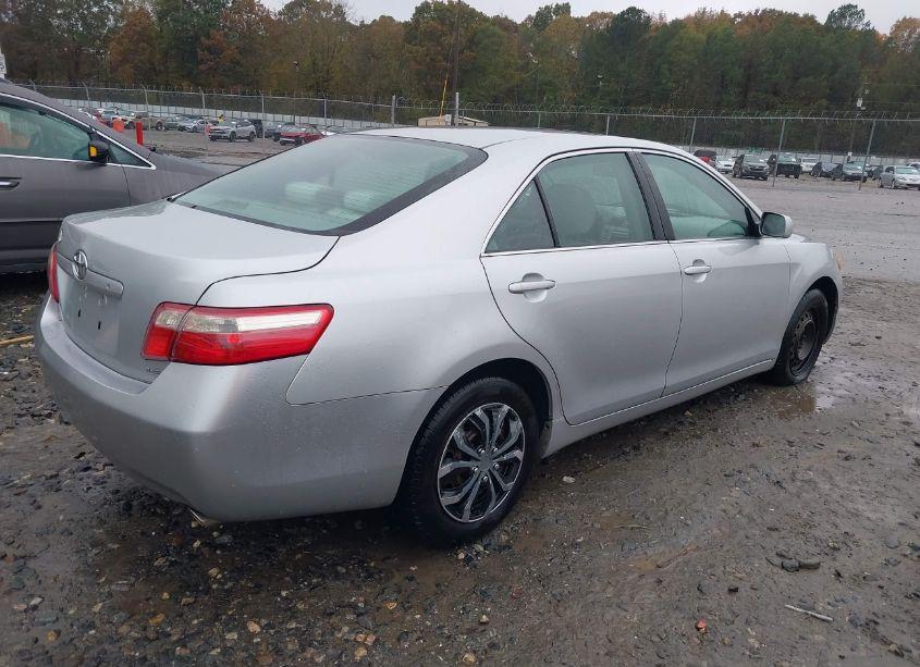 Photo 4 of 2007 Toyota Camry LE V6 (VIN 4T1BK46KX7U038272)