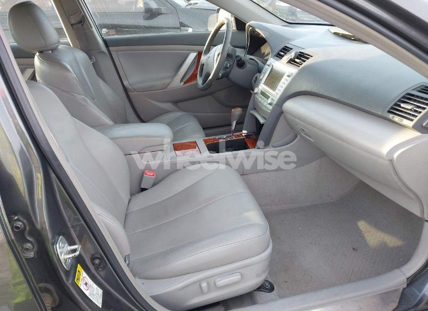 Photo 5 of 2008 Toyota Camry XLE V6 (VIN 4T1BK46KX8U069166)