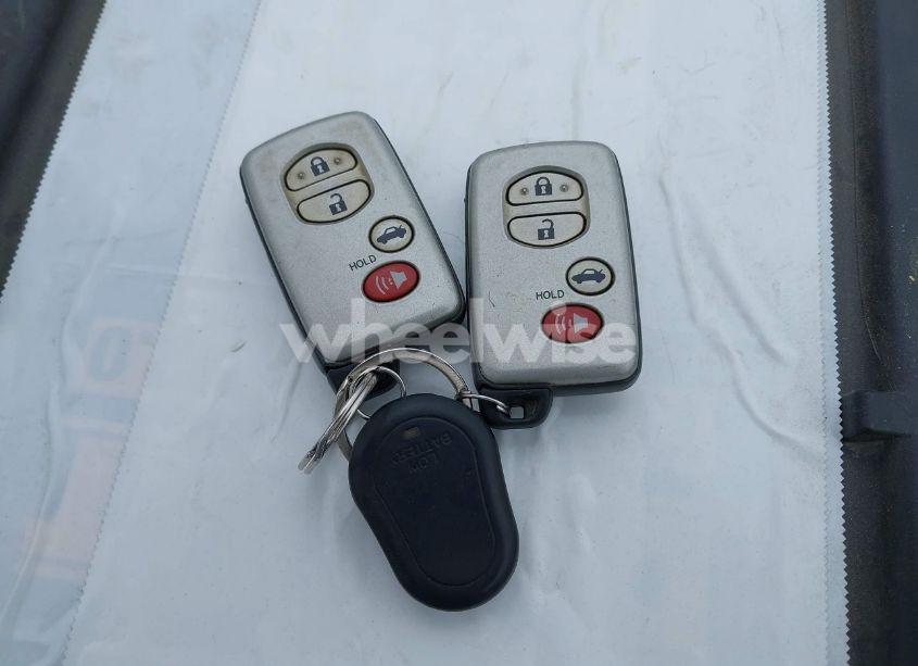 Photo 11 of 2009 Toyota Camry XLE V6 (VIN 4T1BK46KX9U095882)